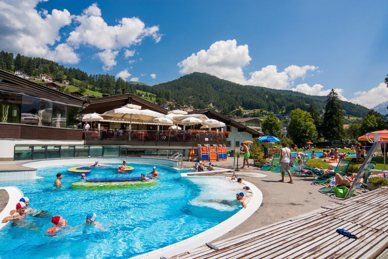 Apartments Dolomie Urtijëi Buitenkant foto